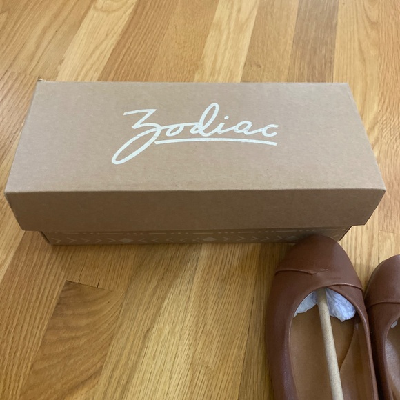 Zodiac women’s leather flats - Picture 6 of 8